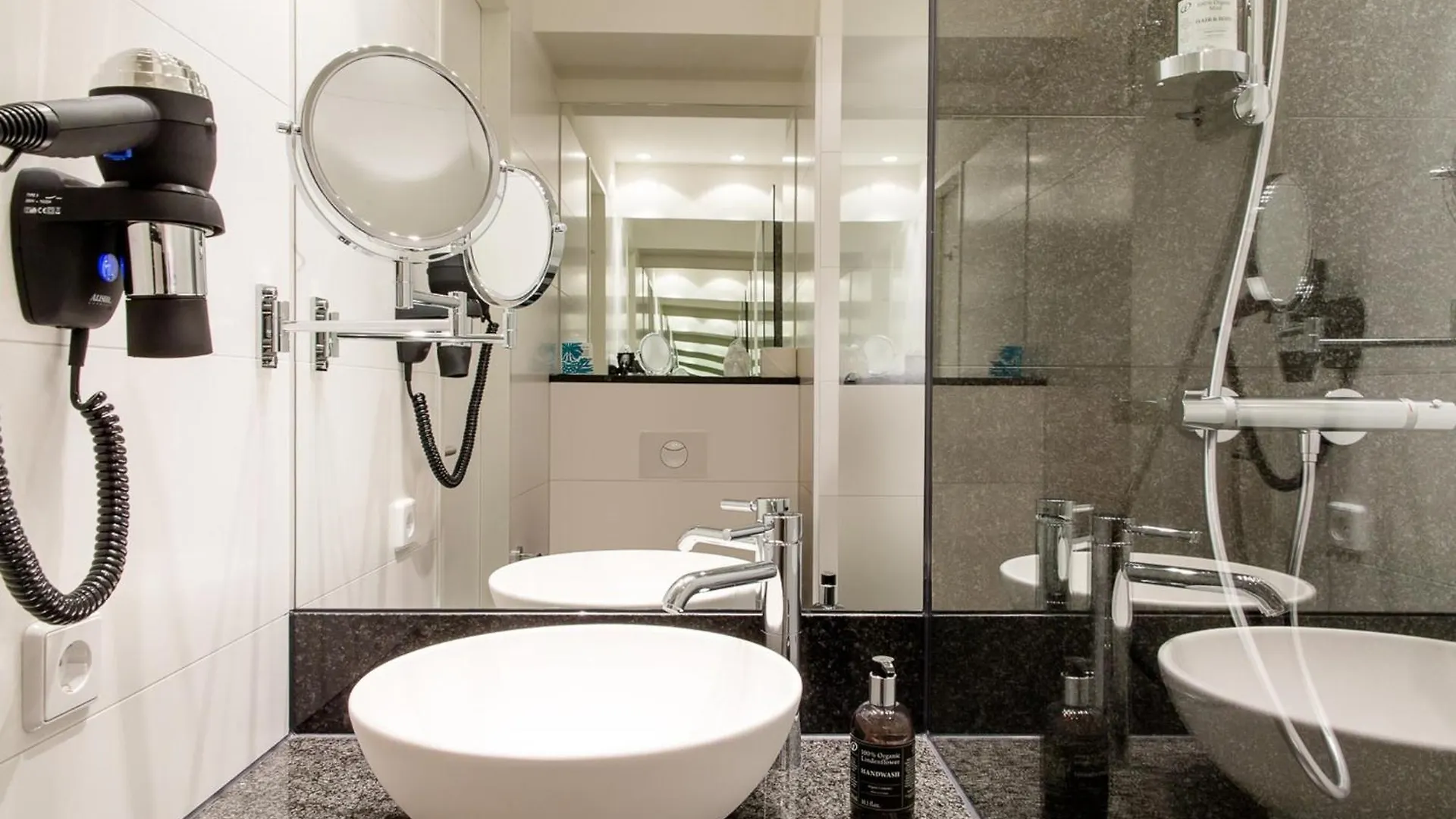 Hotel Motel One Berlin-Hauptbahnhof