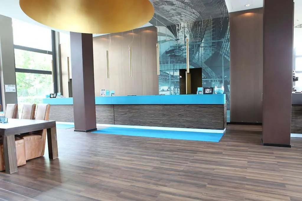 Motel One Berlin-Hauptbahnhof 3*, Berlin Germany